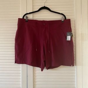 NWT Woman’s shorts